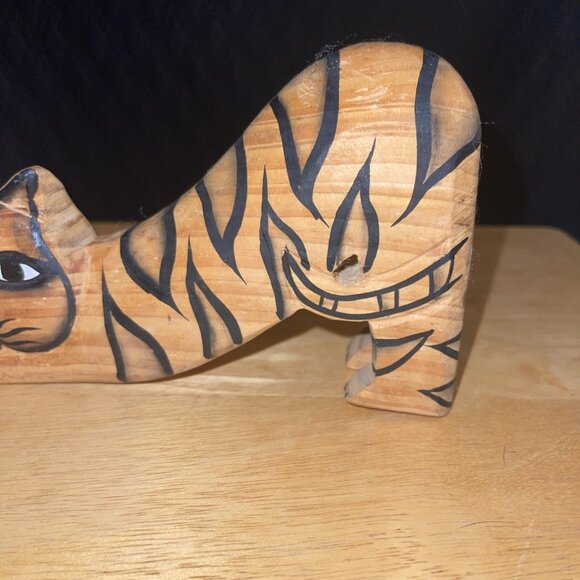 Hand-Carved Wooden Cat Figurines With Tiger Stripes - Picture 5 of 12